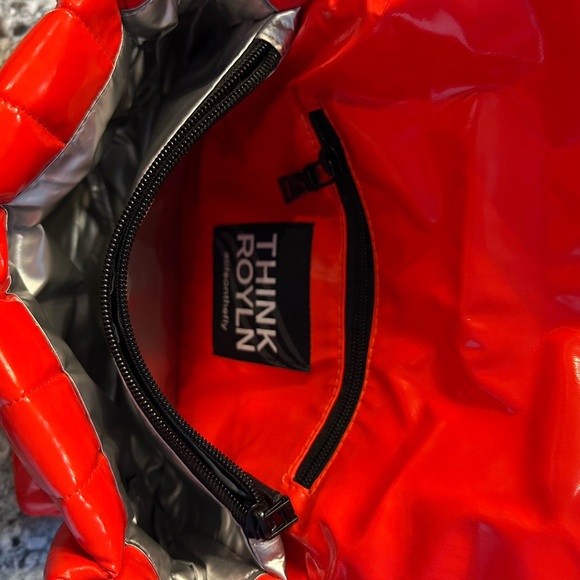 NWOT    Think ROLYN Bar Bag in Luster - Picture 4 of 7